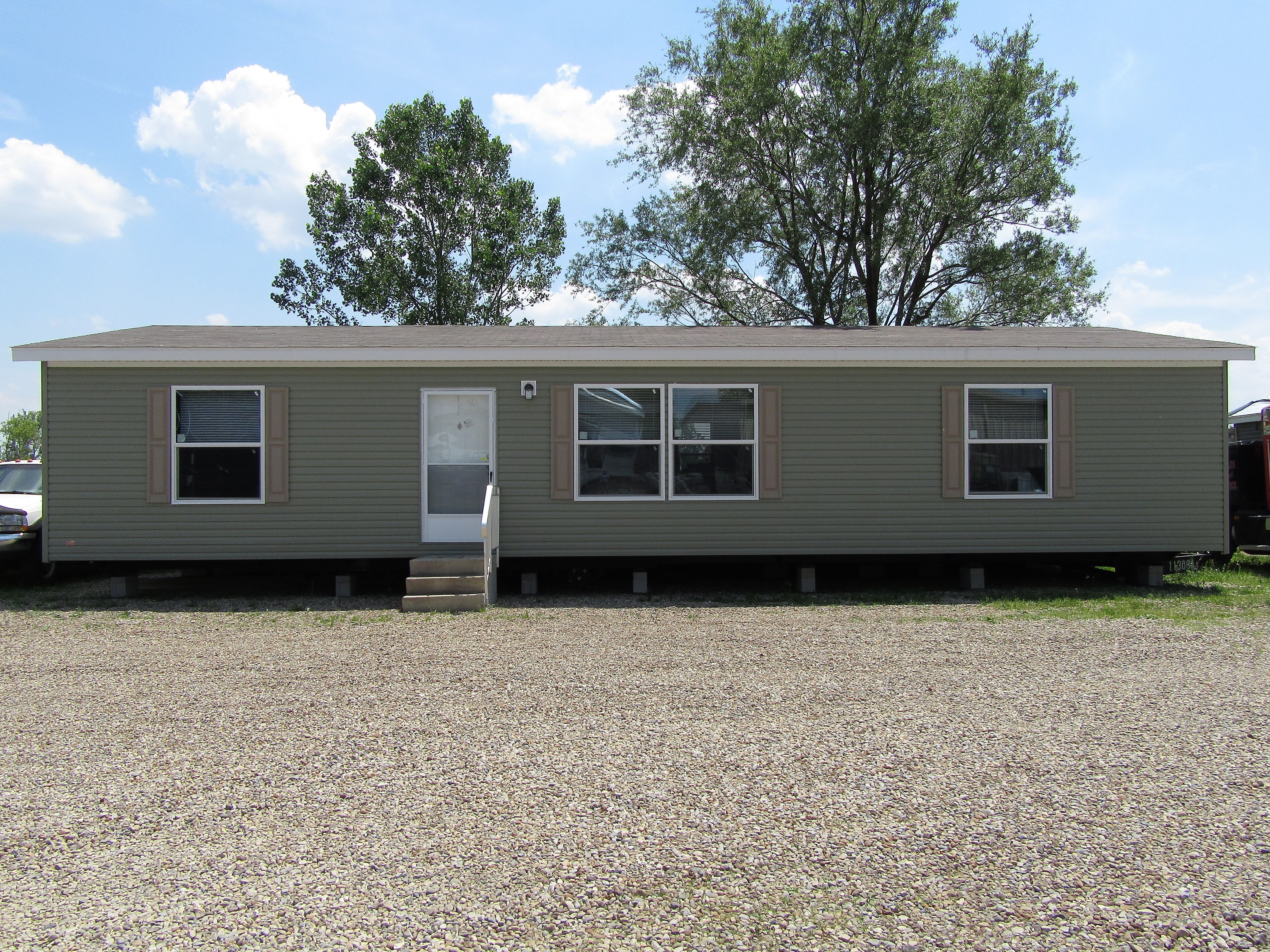 High Touch Homes Model LM-1 Manufactured Sectional Image